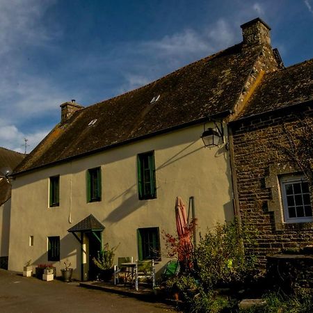 Auberge Le Canard Qui Rit Plelauff Экстерьер фото